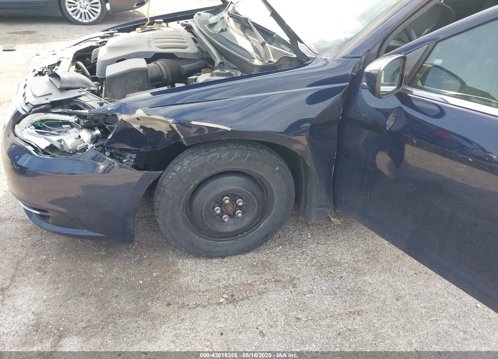 2013 CHRYSLER 200 LX VIN: 1C3CCBAG8DN737469