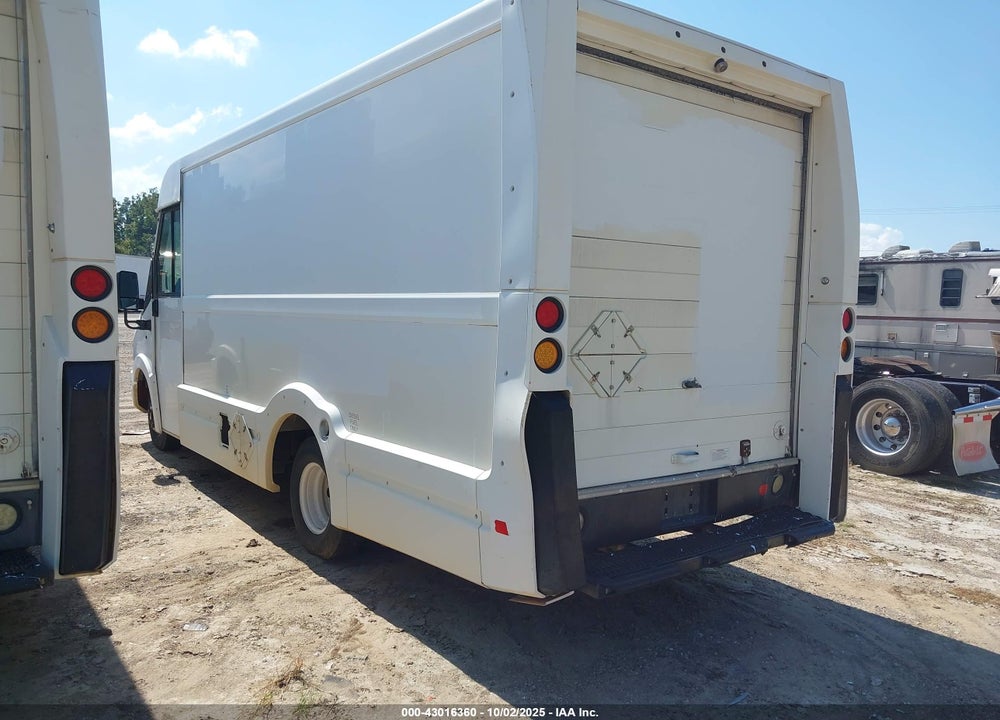 2013 ISUZU COMMERCIAL VAN VIN: JALB4T179D7W00943