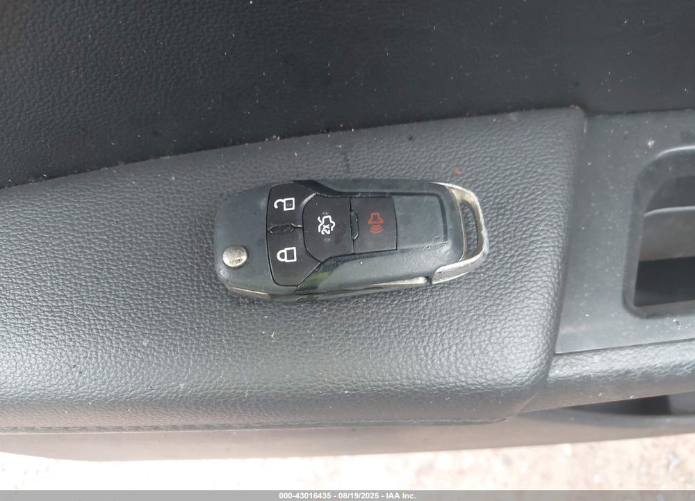 2013 FORD FUSION VIN: 3FA6P0HR1DR320108