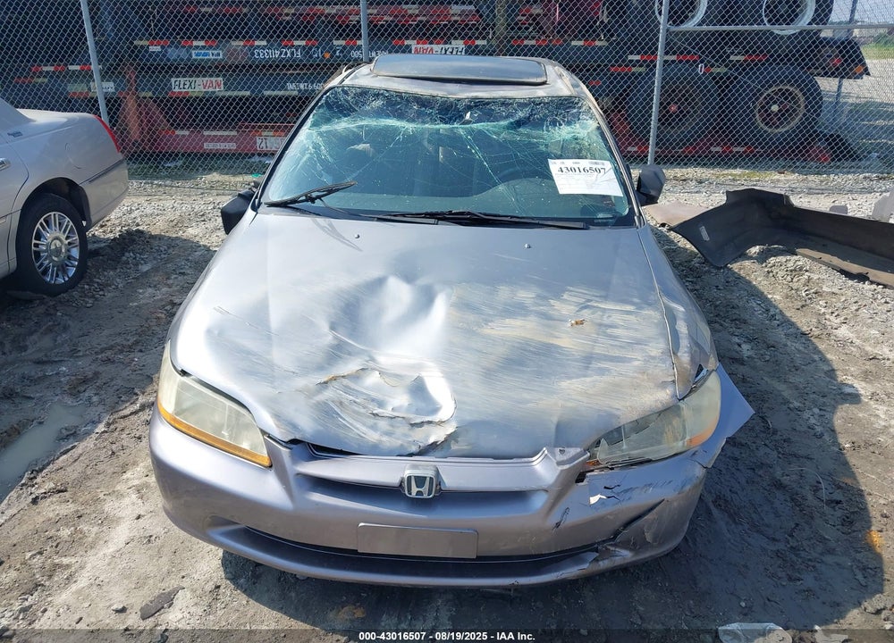 2000 HONDA ACCORD 2.3 EX VIN: 1HGCG5657YA129045