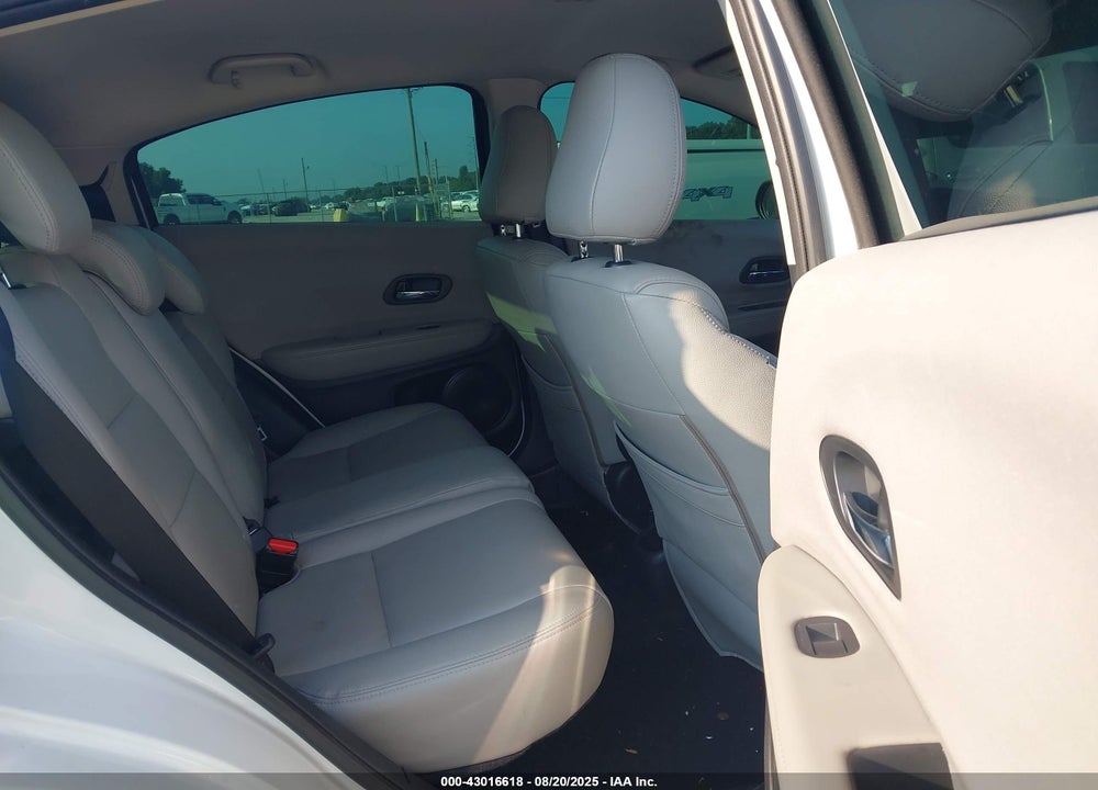 2017 HONDA HR-V VIN: 3CZRU5H31HM702239