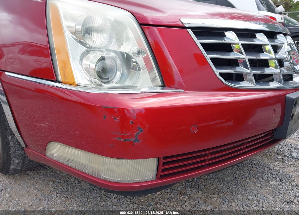 2008 CADILLAC DTS VIN: 1G6KD579X8U200518