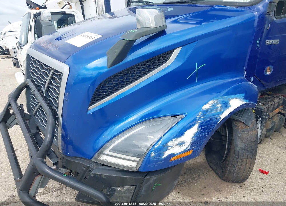 2020 VOLVO VNR VIN: 4V4WC9EH6LN246535