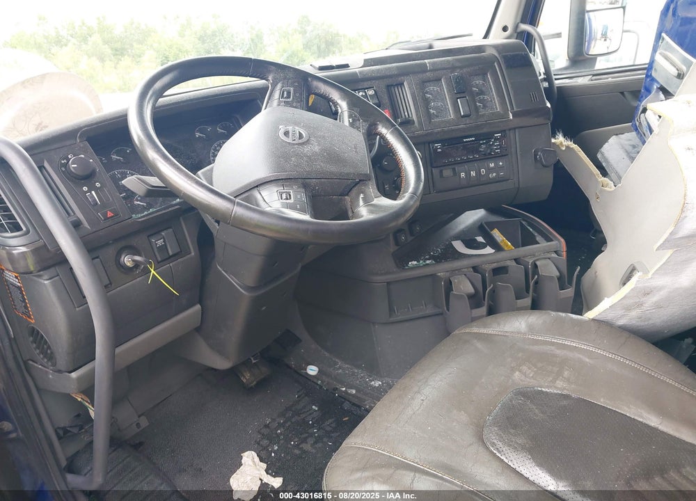 2020 VOLVO VNR VIN: 4V4WC9EH6LN246535
