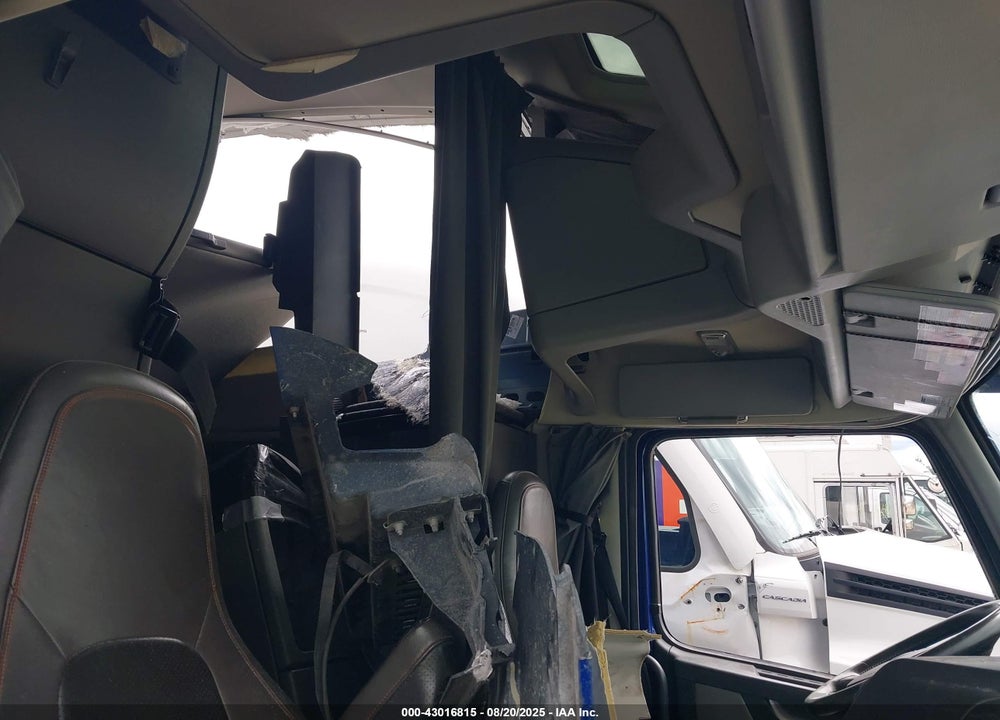 2020 VOLVO VNR VIN: 4V4WC9EH6LN246535