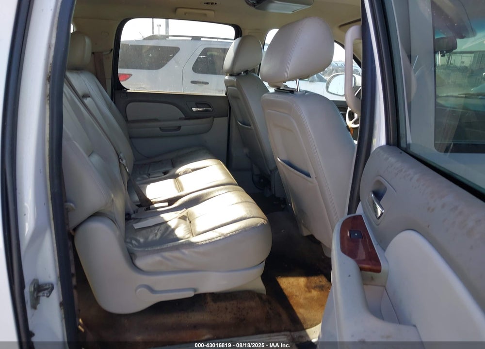 2013 CHEVROLET SUBURBAN 1500 VIN: 1GNSCJE07DR177359