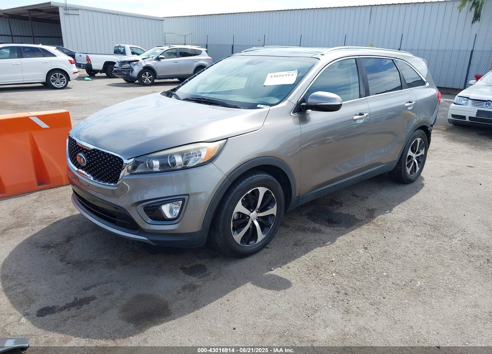 2016 KIA SORENTO VIN: 5XYPH4A54GG161853