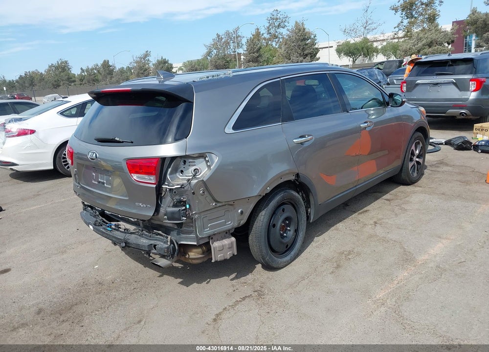 2016 KIA SORENTO VIN: 5XYPH4A54GG161853