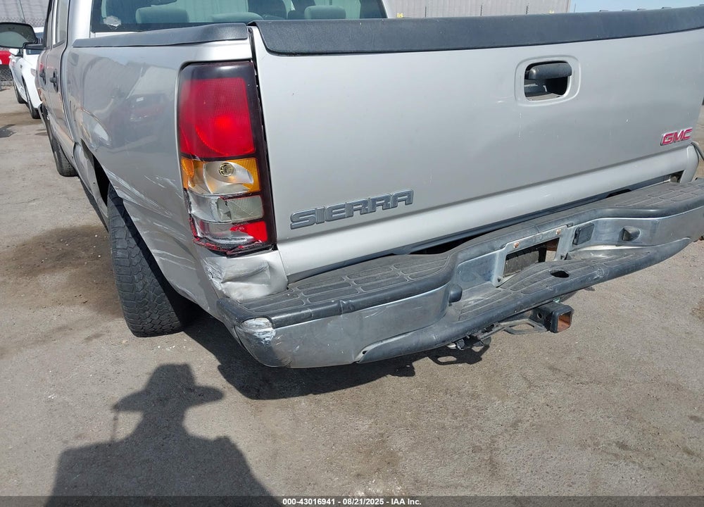 2006 GMC SIERRA 1500 SL VIN: 2GTEC13V961234399