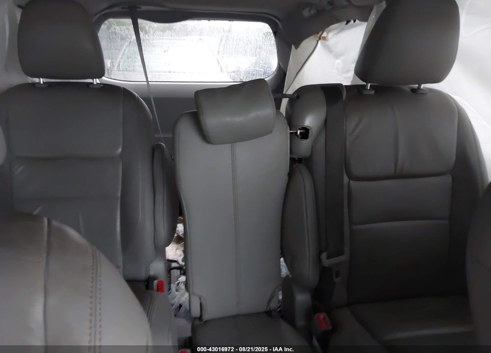 2017 TOYOTA SIENNA XLE 8 PASSENGER VIN: 5TDYZ3DC3HS863124