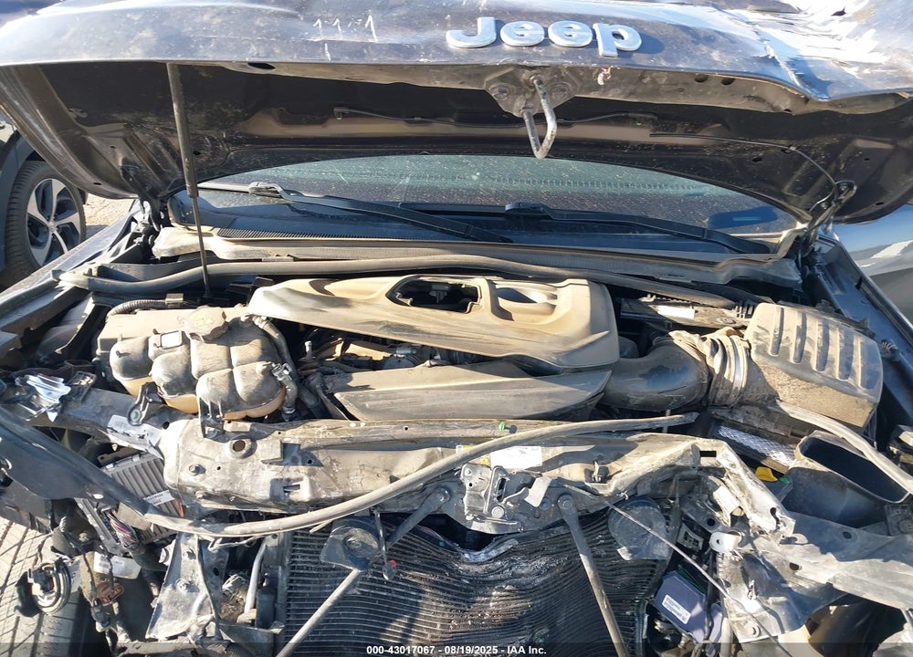 2018 JEEP GRAND CHEROKEE VIN: 1C4RJFBG8JC411339