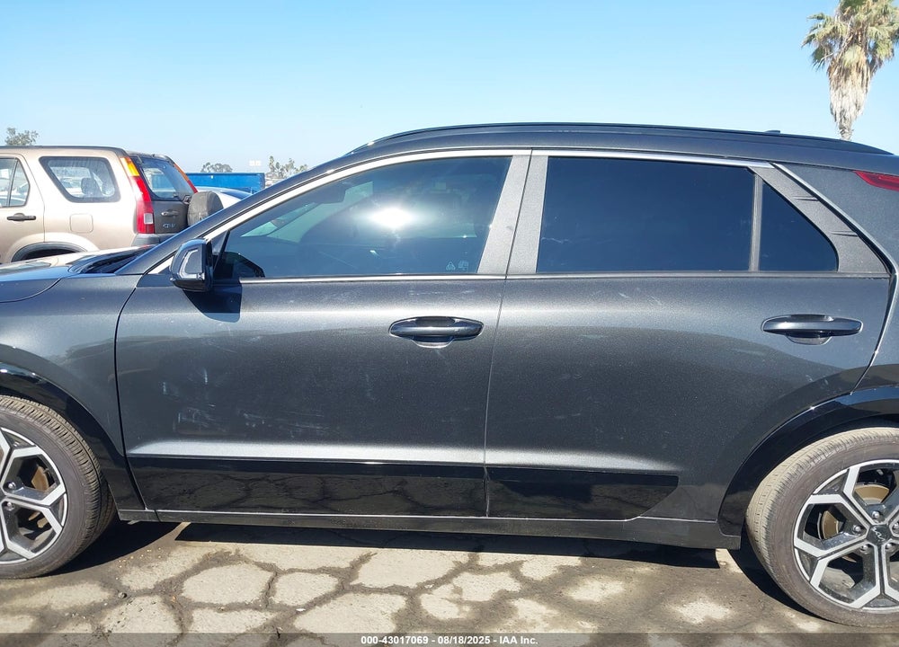 2023 KIA NIRO VIN: KNDCR3LE2P5099073