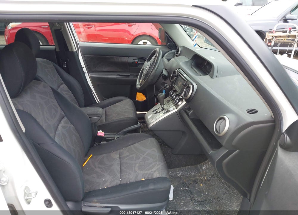 2014 SCION XB VIN: JTLZE4FEXEJ064149