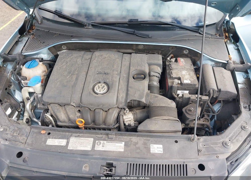 2012 VOLKSWAGEN PASSAT VIN: 1VWAP7A37CC103899