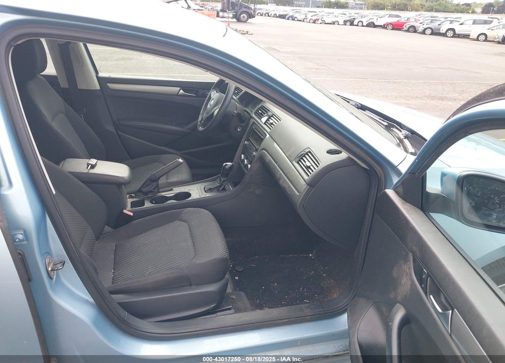 2012 VOLKSWAGEN PASSAT VIN: 1VWAP7A37CC103899