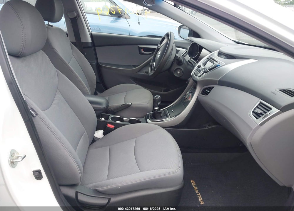 2013 HYUNDAI ELANTRA VIN: 5NPDH4AE4DH404763