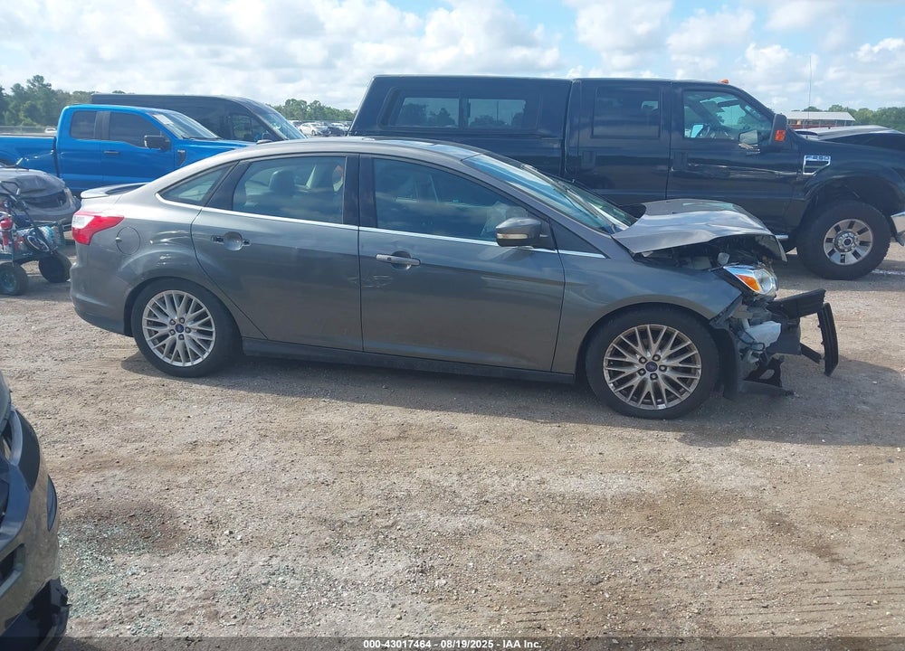 2014 FORD FOCUS VIN: 1FADP3J23EL233221