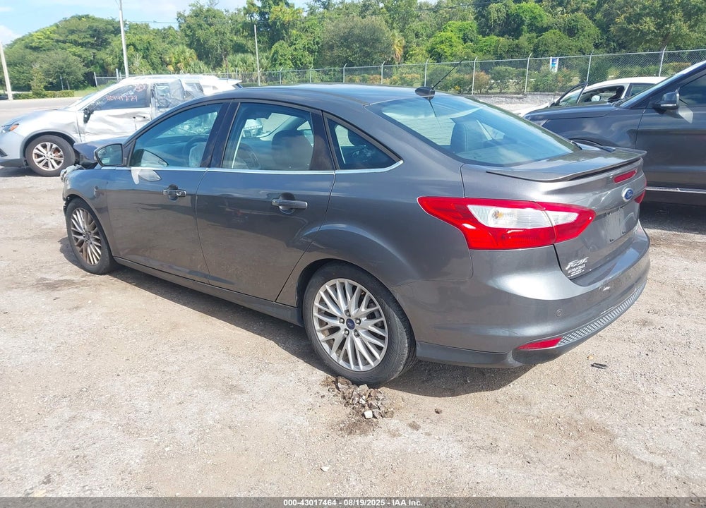 2014 FORD FOCUS VIN: 1FADP3J23EL233221