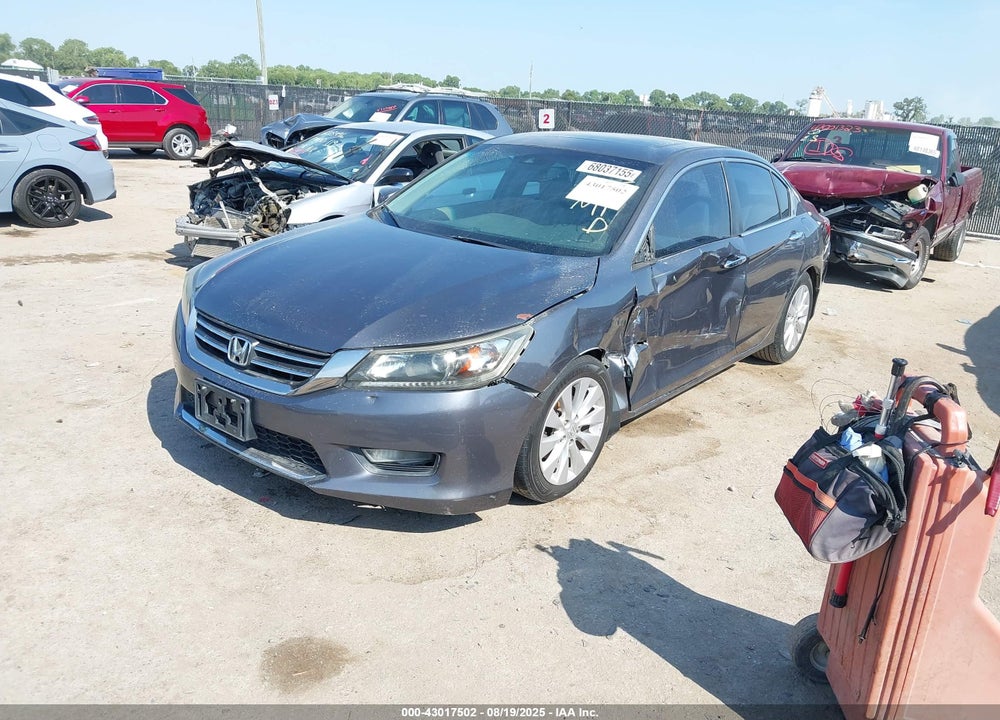 2013 HONDA ACCORD VIN: 1HGCR2F86DA055002