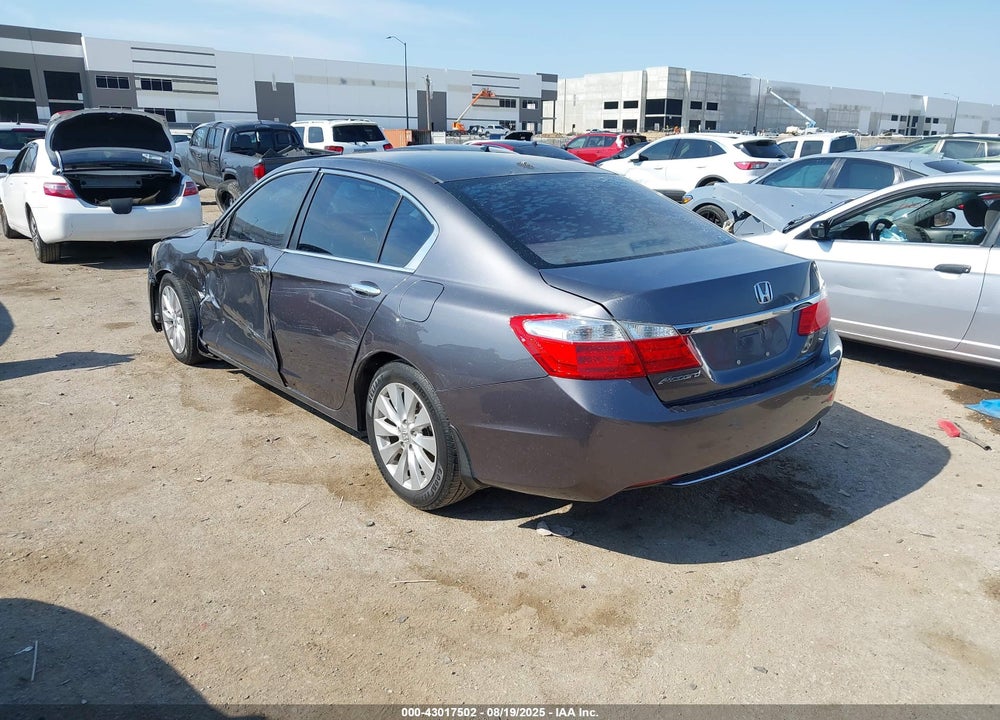 2013 HONDA ACCORD VIN: 1HGCR2F86DA055002