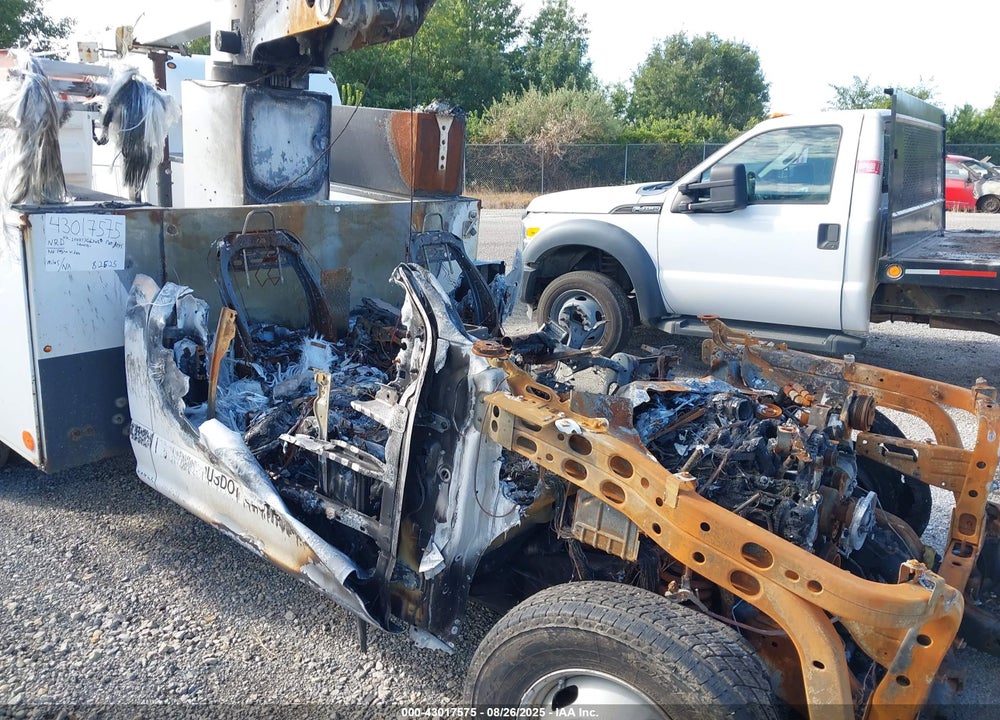 2017 FORD F-350 CHASSIS XL VIN: 1FDRF3G63HEB54049