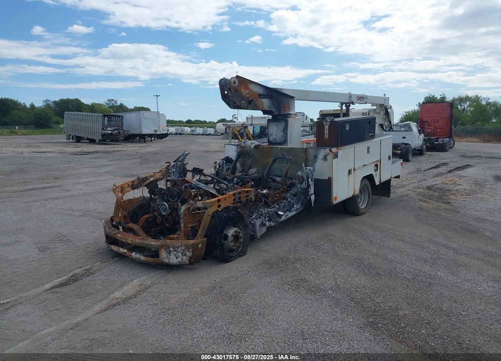 2017 FORD F-350 CHASSIS XL VIN: 1FDRF3G63HEB54049