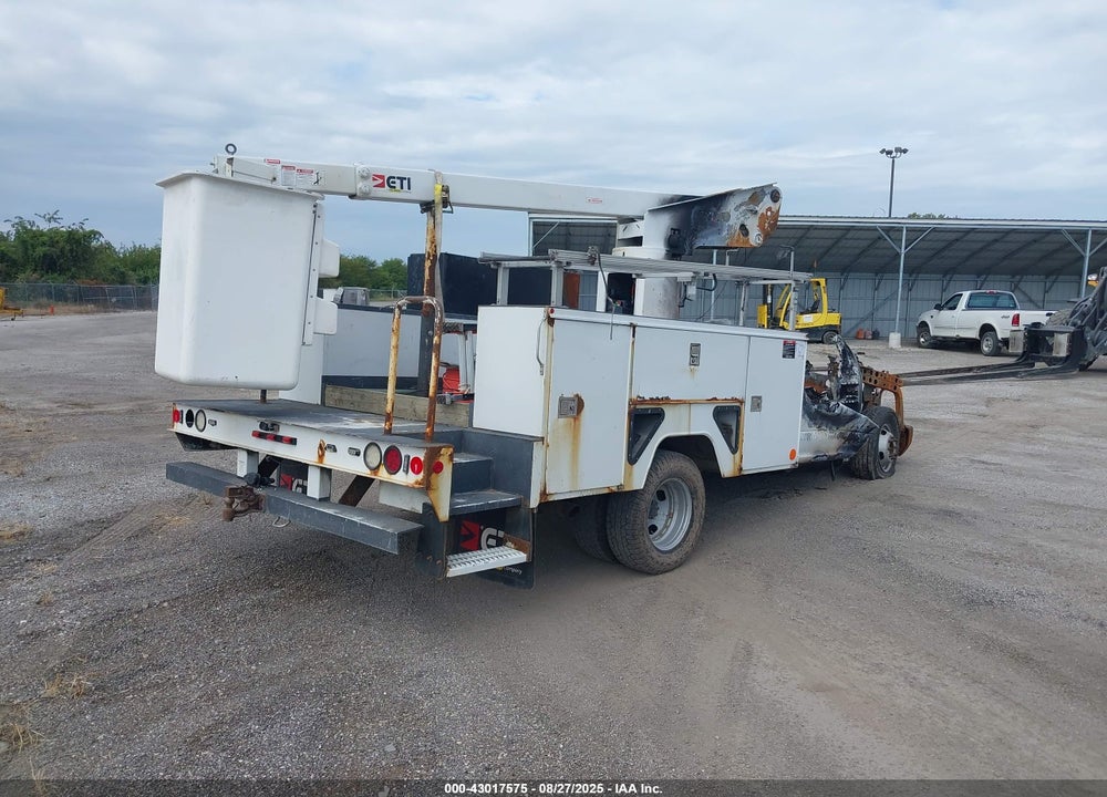 2017 FORD F-350 CHASSIS XL VIN: 1FDRF3G63HEB54049