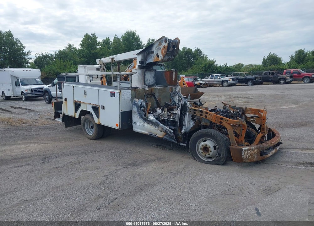 2017 FORD F-350 CHASSIS XL VIN: 1FDRF3G63HEB54049