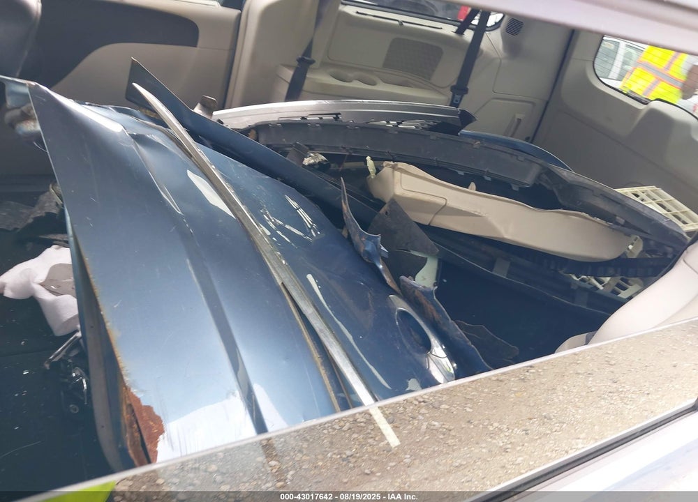 2012 CHRYSLER TOWN & COUNTRY TOURING-L VIN: 2C4RC1CGXCR137048