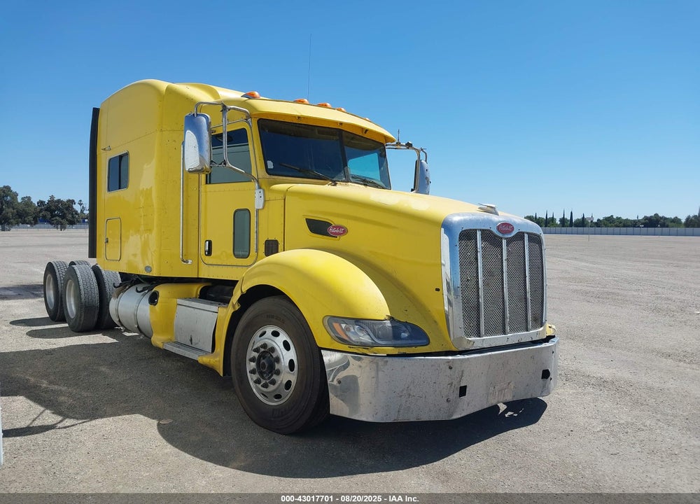 2011 PETERBILT 386 VIN: 1XPHD49X9BD118282