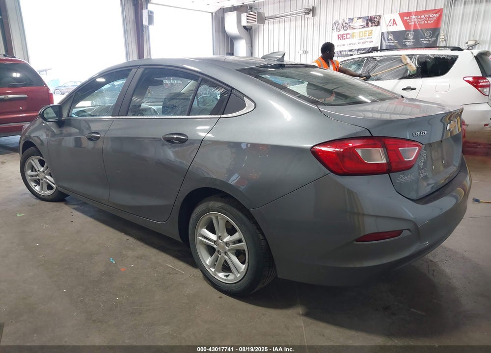 2018 CHEVROLET CRUZE LT AUTO VIN: 1G1BE5SM7J7205498