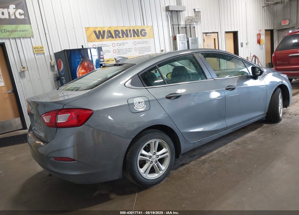 2018 CHEVROLET CRUZE LT AUTO VIN: 1G1BE5SM7J7205498