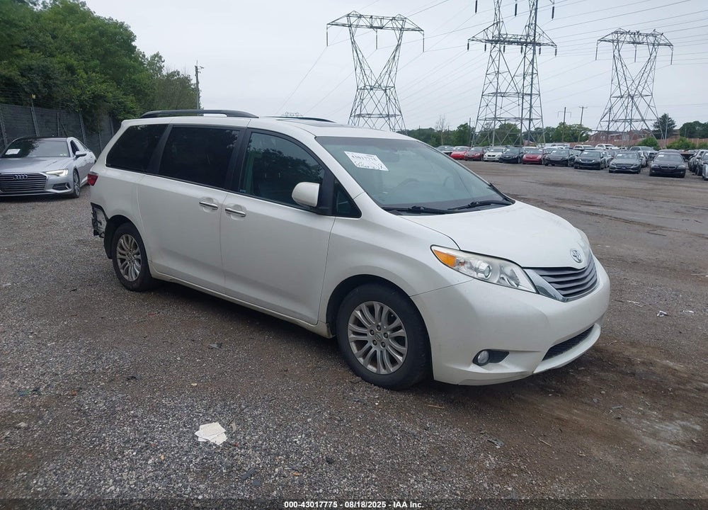 2016 TOYOTA SIENNA XLE PREMIUM 8 PASSENGER VIN: 5TDYK3DC1GS725083