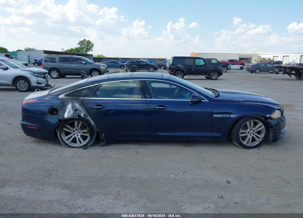 2012 JAGUAR XJ SERIES VIN: SAJWA2GB9CLV37898