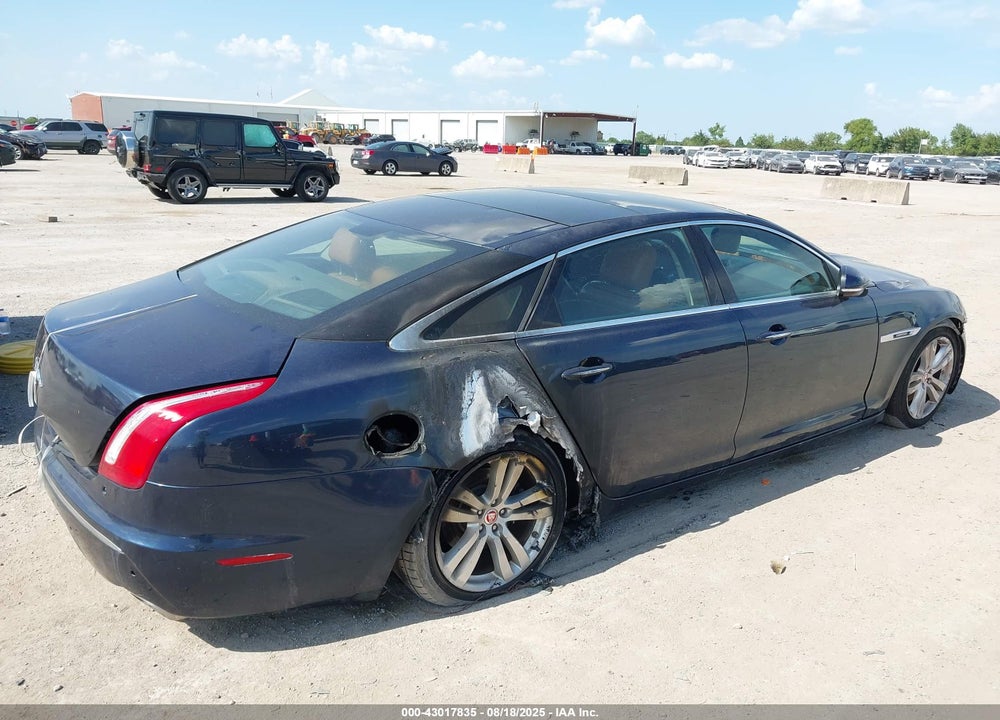 2012 JAGUAR XJ SERIES VIN: SAJWA2GB9CLV37898
