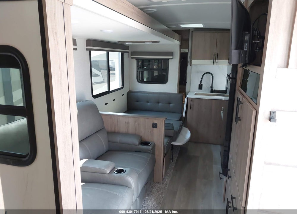 2024 GRAND DESIGN TRAVEL TRLR VIN: 573TE3023R6647917