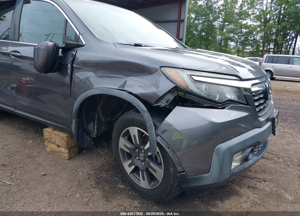 2019 HONDA RIDGELINE RTL-T VIN: 5FPYK3F66KB006066