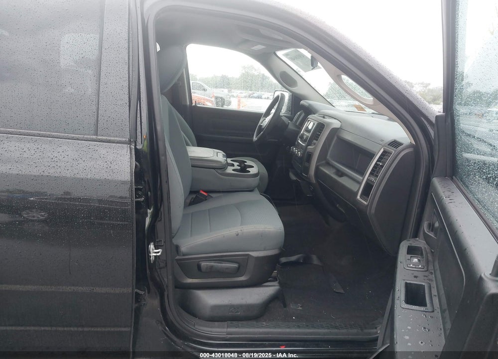 2017 RAM 1500 EXPRESS 4X4 5'7 BOX VIN: 1C6RR7KG1HS701363