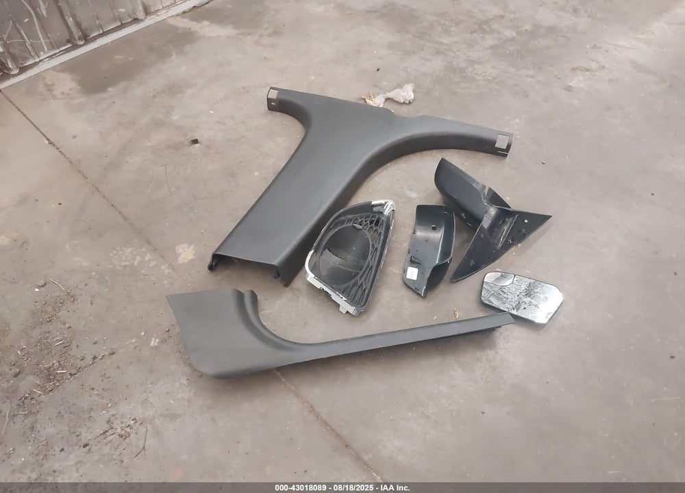 2011 FORD FUSION VIN: 3FAHP0HG9BR155378