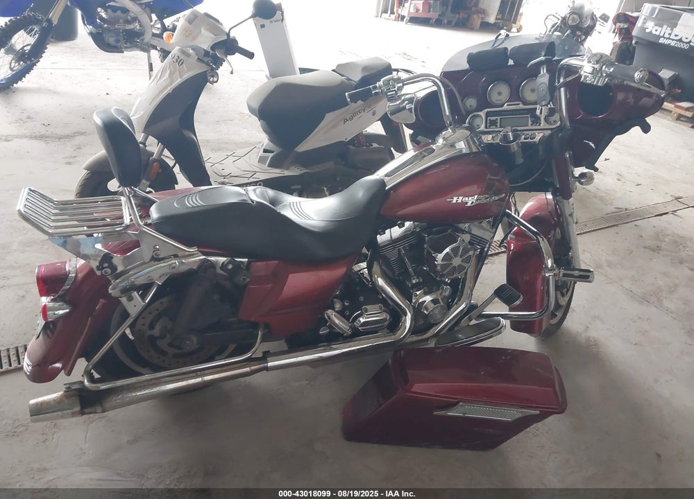 2009 HARLEY-DAVIDSON FLHX VIN: 1HD1KB4169Y663406