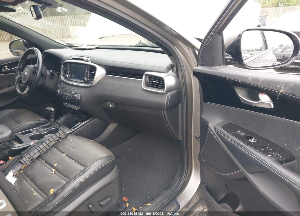 2016 KIA SORENTO 2.0T SXL VIN: 5XYPK4A18GG037034