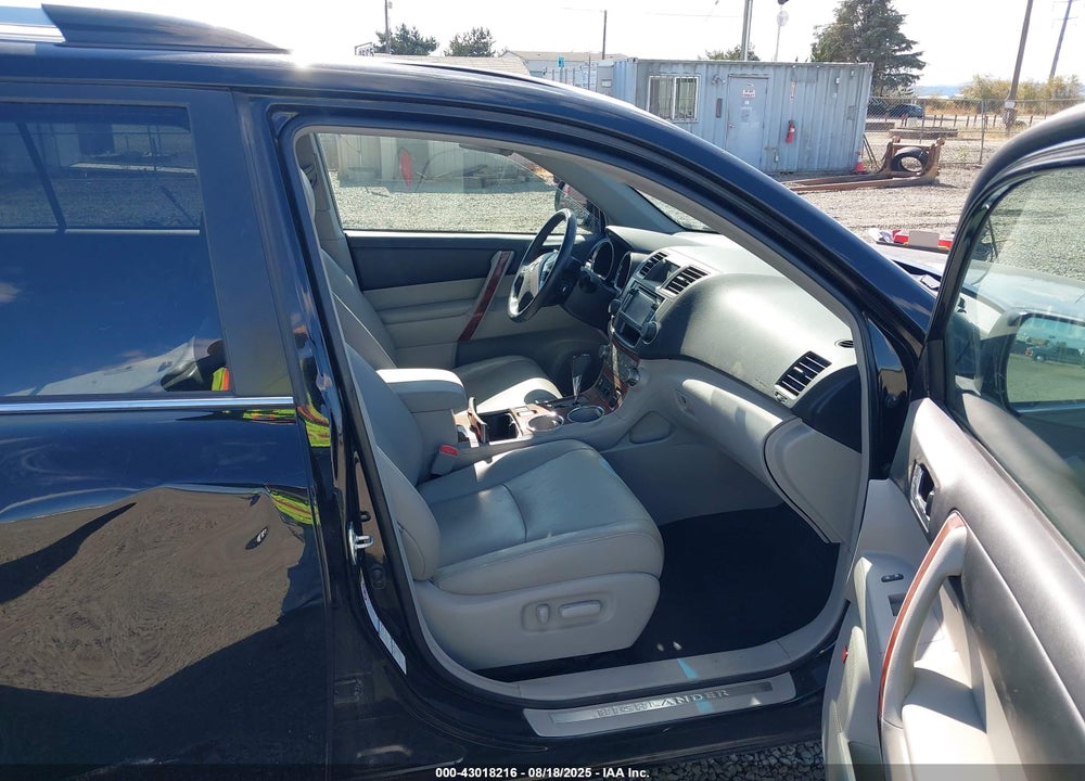 2013 TOYOTA HIGHLANDER VIN: 5TDDK3EH8DS203670