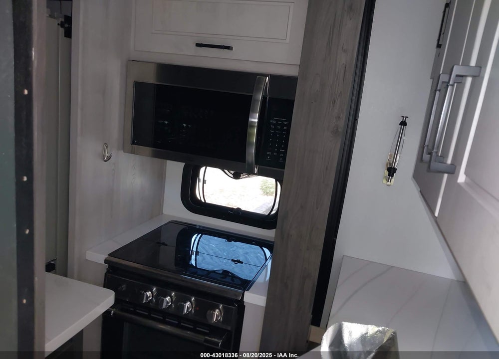 2025 KEYSTONE RV 373 VIN: 4YDFFZS29SF810042