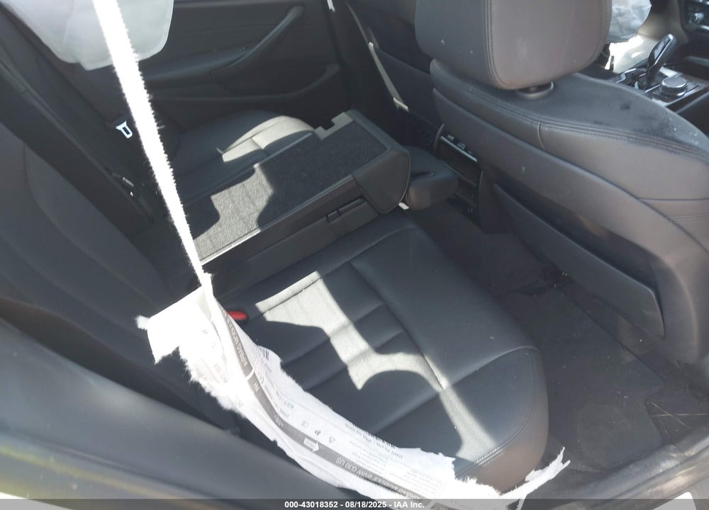 2018 BMW 5 SERIES VIN: WBAJA9C51JB252629