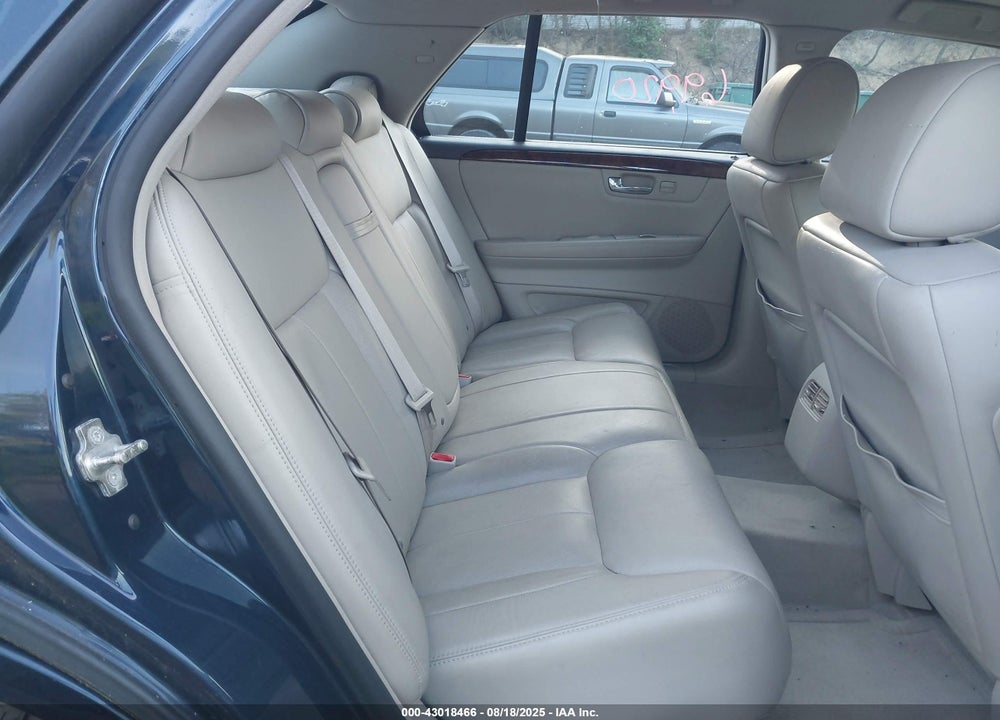 2007 CADILLAC DTS VIN: 1G6KD57Y77U225981