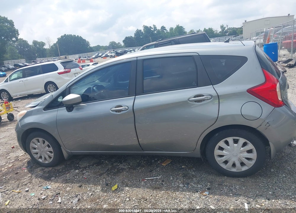 2015 NISSAN VERSA NOTE VIN: 3N1CE2CP2FL427827