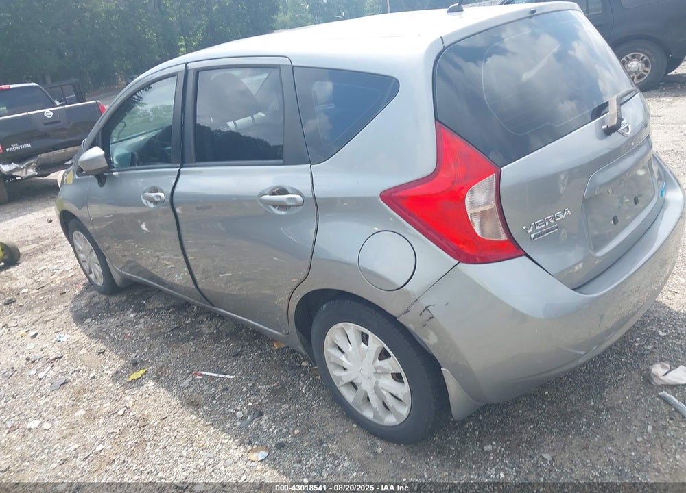 2015 NISSAN VERSA NOTE VIN: 3N1CE2CP2FL427827