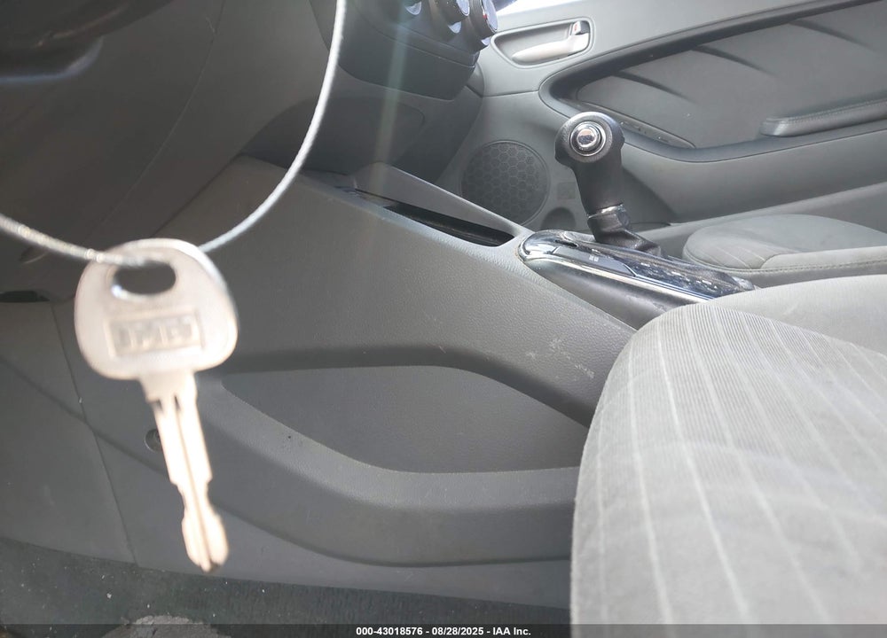 2018 KIA FORTE VIN: 3KPFL4A70JE261433
