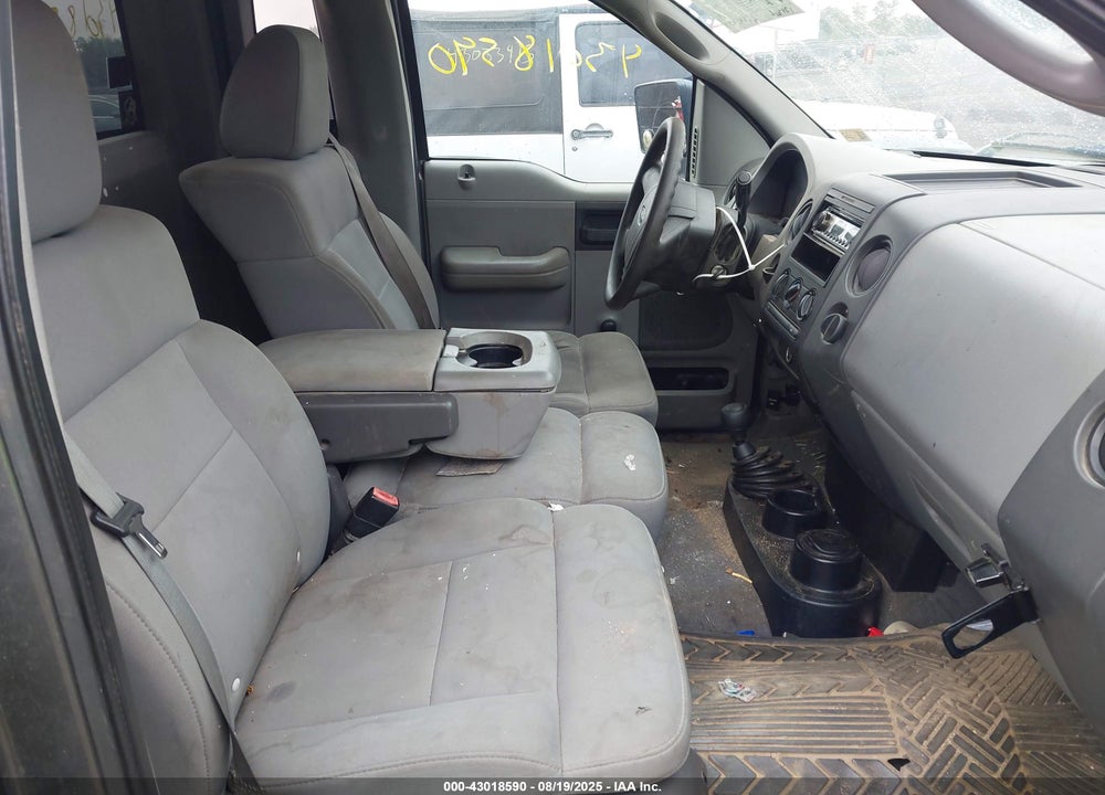 2004 FORD F-150 STX/XLT VIN: 1FTRF04W84KD27907