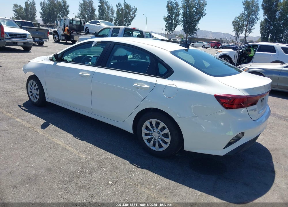 2023 KIA FORTE VIN: 3KPF24ADXPE568965